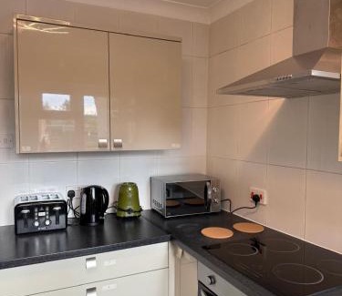 Dartford Casa | Modern double bed - Central Dartford