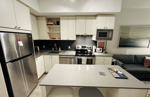 Downsview Condominio | Modern Downsview Escape