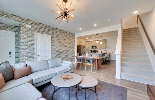 Wake Forest Apartamento | Modern Downtown Apt w/ Balcony in Wake Forest!
