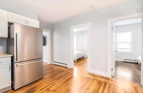 New Bedford Condominio | Modern Downtown Condo!