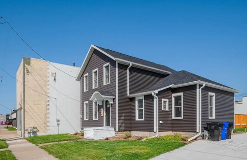 Appleton Casa | Modern Downtown Living-Appleton
