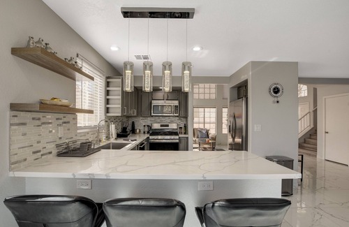 Summerlin Casa | Modern Dream Home 3BR/2.5BA + pool/bbq (50% off)