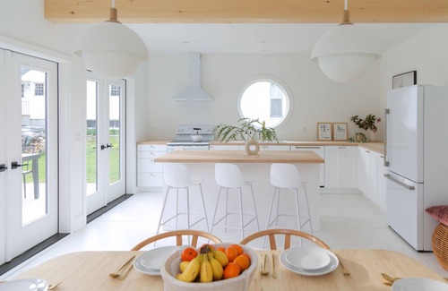 Phoenicia Casa | Modern dreamy Hudson Valley home