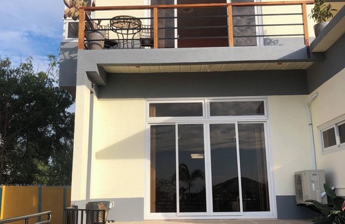 Bacnotan Apartamento | Modern Duplex 2-Bedroom Apartment with Sea View of Baroro Beach.