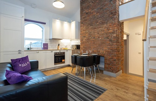 Salford Apartamento | Modern Duplex Close to City Centre Old Trafford