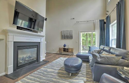 Durham Casa | Modern Durham Retreat with Private Yard and Patio