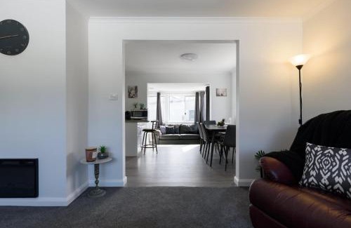 East Devonport Casa | Modern Ease in East Devonport