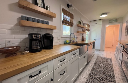 East Beach Cabaña | Recién remodelado con carrito de golf!