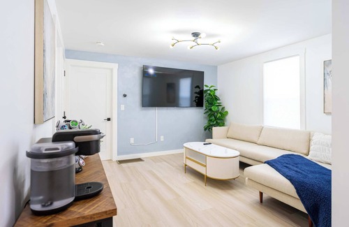 Eagle Hill Apartamento | Modern East Boston 2 Bed 2 Bath