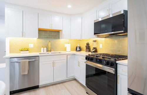 Eagle Hill Apartamento | Modern East Boston 2 Bed 2 Bath