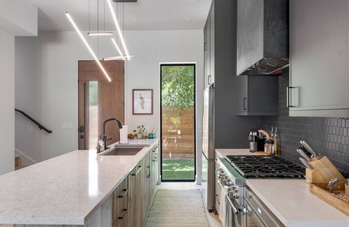 Holly Casa | Modern Eastside Oasis - Prime Location, 2 Bed / 2 Bath, Screened Porch