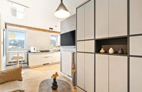 Mitte Apartamento | Modern Elegance in historical City Center