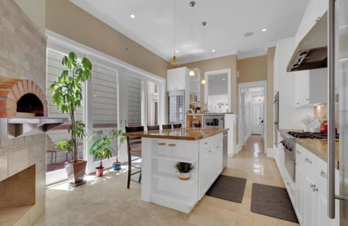 Lower Pacific Heights Casa | Modern Elegance: San Francisco Edition