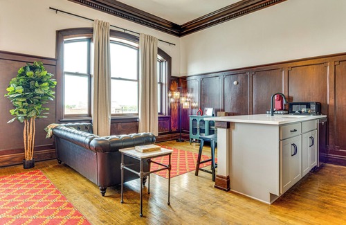 Crawfordsville Apartamento | Modern Elegance: Timeless Crawfordsville Studio!