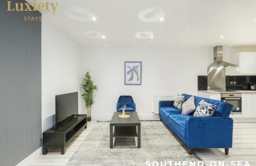 Southend-on-Sea Apartamento | Modern & Elegant 1BR City Centre - Near High St & Southend Beach by Luxiety Stays