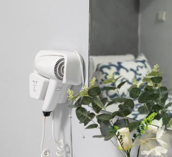 Il-Balluta Casa | Modern Ensuite Rooms in Shared Apartment Near Balluta Bay Sliema Gzira