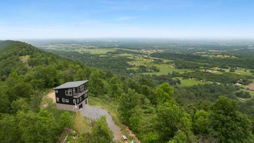 Ridgeway Chalet De Esquí | Modern Escape w Mountain Views Fire Pit & Swing