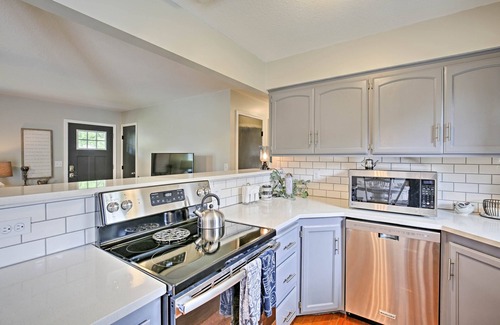 Excelsior Springs Casa | Moderno Excelsior Springs Home w / Deck y 3 acres!