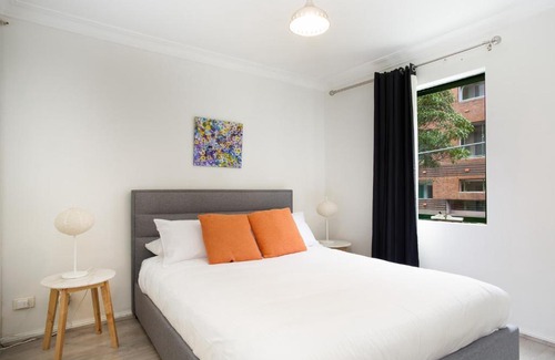 Newtown Apartamento | Modern, Executive Apartment near Newtown