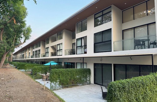 Tambor Condominio | Modern Family - sized 2 bedroom 2 bath condo just 10 min walk to the beach