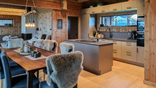 Al Municipality Casa | Modern Family Cabin Near Kikut In Geilo