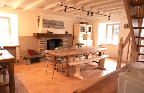 Bernieres-le-Patry Casa | Relajante granja rural moderna y familiar 'La Garenterie'