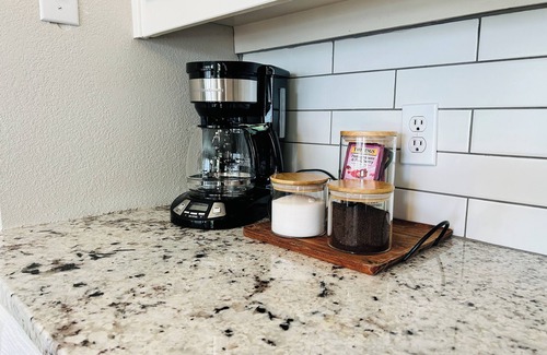 Waxahachie Casa | Modern Family Getaway w/Pool, Pet Friendly, Near Shops & Dining