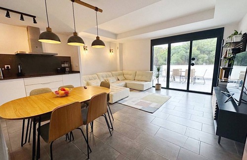 Altafulla Casa | Modern family home 2 min walk to the beach