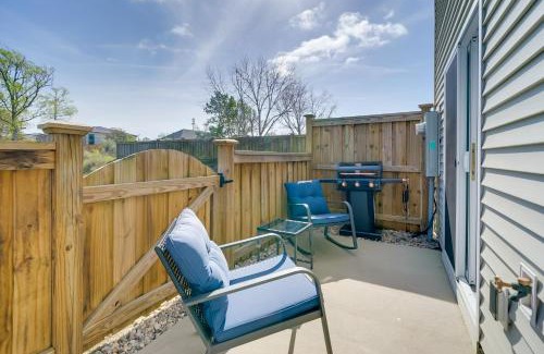 Hampstead Casa | Modern Family Home in Hampstead with Patio and Grill!