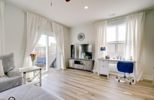Hampstead Casa | Modern Family Home in Hampstead with Patio and Grill!