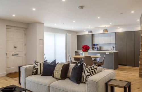 Avonmore and Brook Green Casa | Modern family home in Kensington
