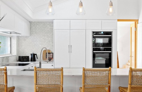 Kallaroo Casa | Modern Family Home with Pool and Entertaining Area