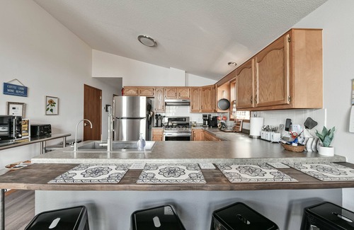 Wind Lake Casa | Modern Family Lake Home