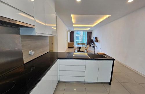 Bunga Paya Pantai Apartamento | Modern Family Suites 3 bedroom