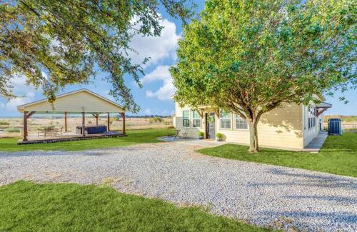Weston Casa | Modern Farm House 2B 2B KING Bed