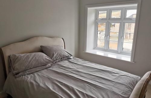 Callington Casa | Modern Farm house with 12 acres