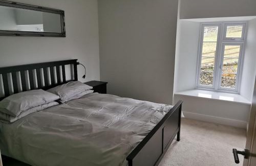 Callington Casa | Modern Farm house with 12 acres