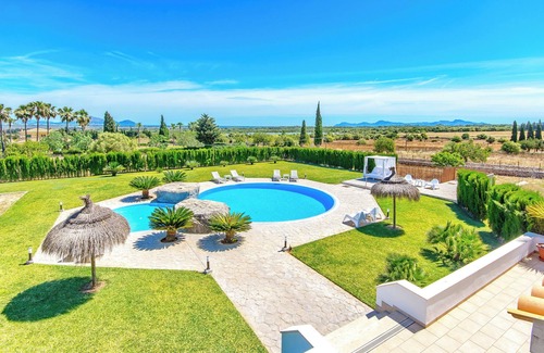 Muro Villa | Moderna casa de campo "Finca Torrat" cerca de Muro y Playa de Muro