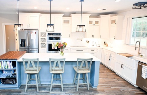 Wallisville Otro | Modern Farmhouse & Guest Home in Wallisville!