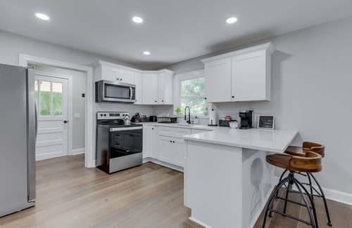 Simpsonville Casa | Modern Farmhouse in Downtown Simpsonville, SC