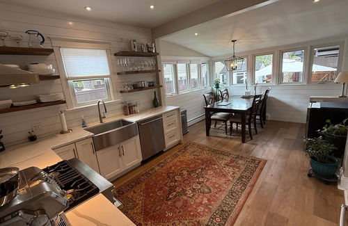 Platt Park Casa | Modern Farmhouse in Denver's Best nNeighborhood - South Platt ParknMIN 30 DAYS