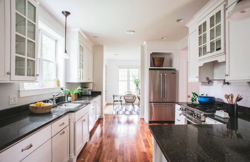 Leland Casa | Modern farmhouse interior, carriage house, walk to Lake Leelanau & Lake Michigan