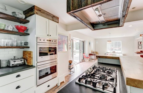Narrowsburg Casa | Modern Farmhouse, large 50x20 salt water heated pool.