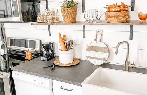 Sandusky Apartamento | Modern Farmhouse Suite at The Dorley