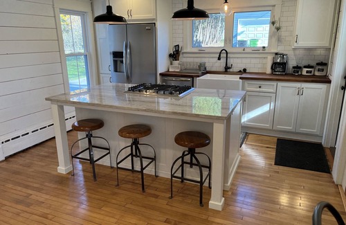 Green Lake Casa | Modern farmhouse with Wraparound Porch Near the Lake!