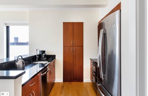 Fenway–Kenmore Apartamento | Modern Fenway Retreat: 2BR/2BA