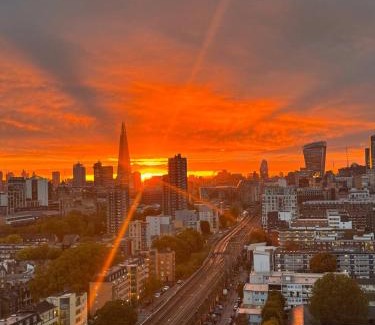 Shadwell Apartamento | Modern Flat w Skyline Views PTK