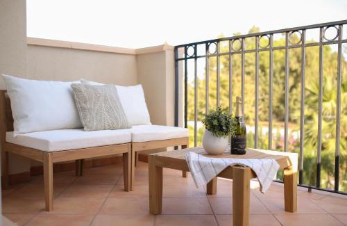 Denia Apartamento | Modern flat with Montgo view