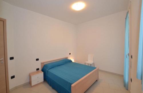 Rosapineta Apartamento | Modern flat with private garden in Rosolina Mare