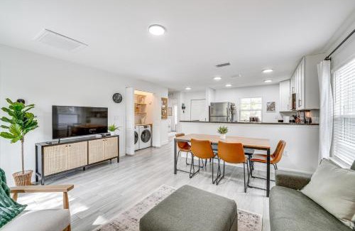 Oakland Casa | Modern Florida Bungalow 3 Miles to Winter Garden!